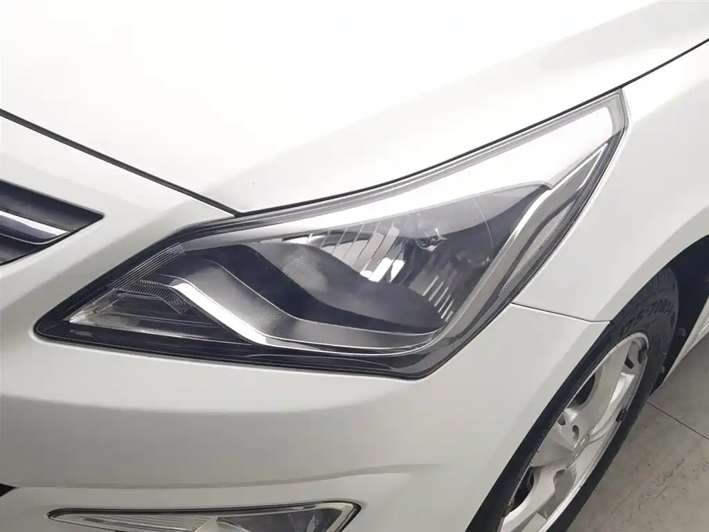 Hyundai Verna 2014