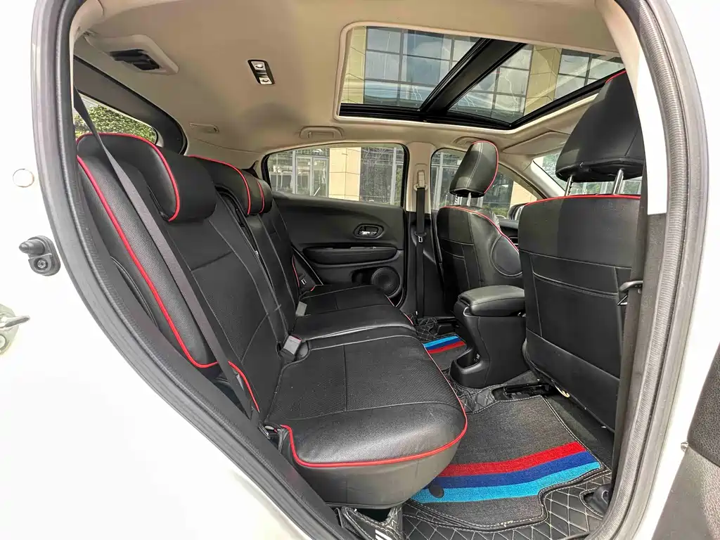 Honda Vezel 2020 — фото 16