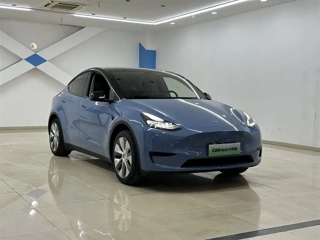 Tesla Model Y 2023 — фото 2