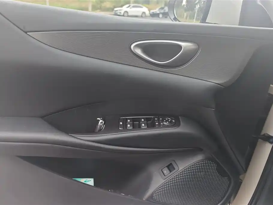 BYD Seal 06 2025