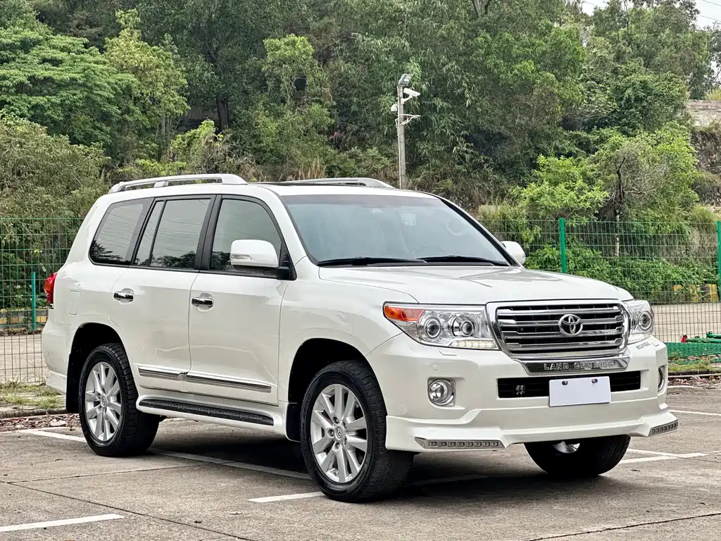 Toyota Land Cruiser 2015 — фото 3