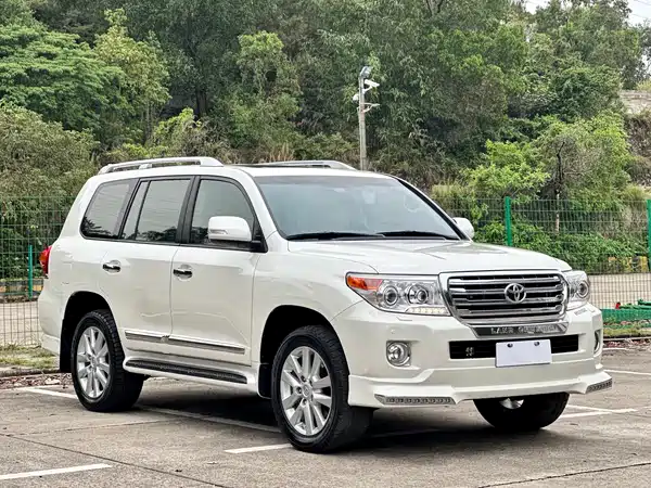 Toyota Land Cruiser 2015