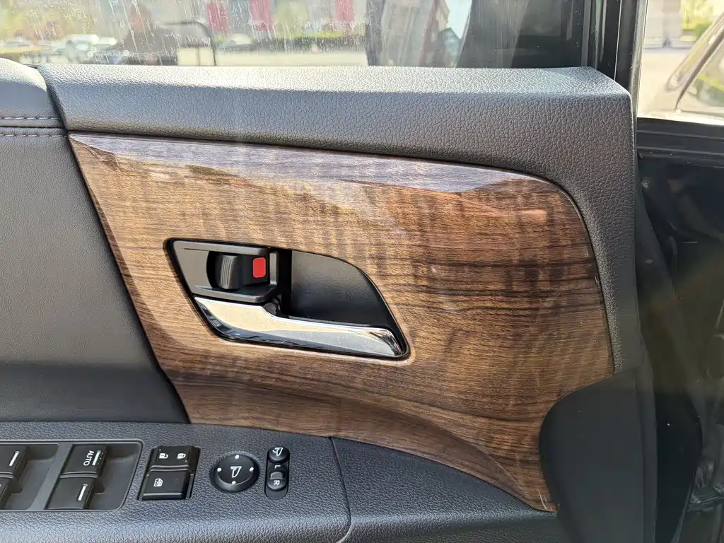 Honda Odyssey 2017 — фото 17