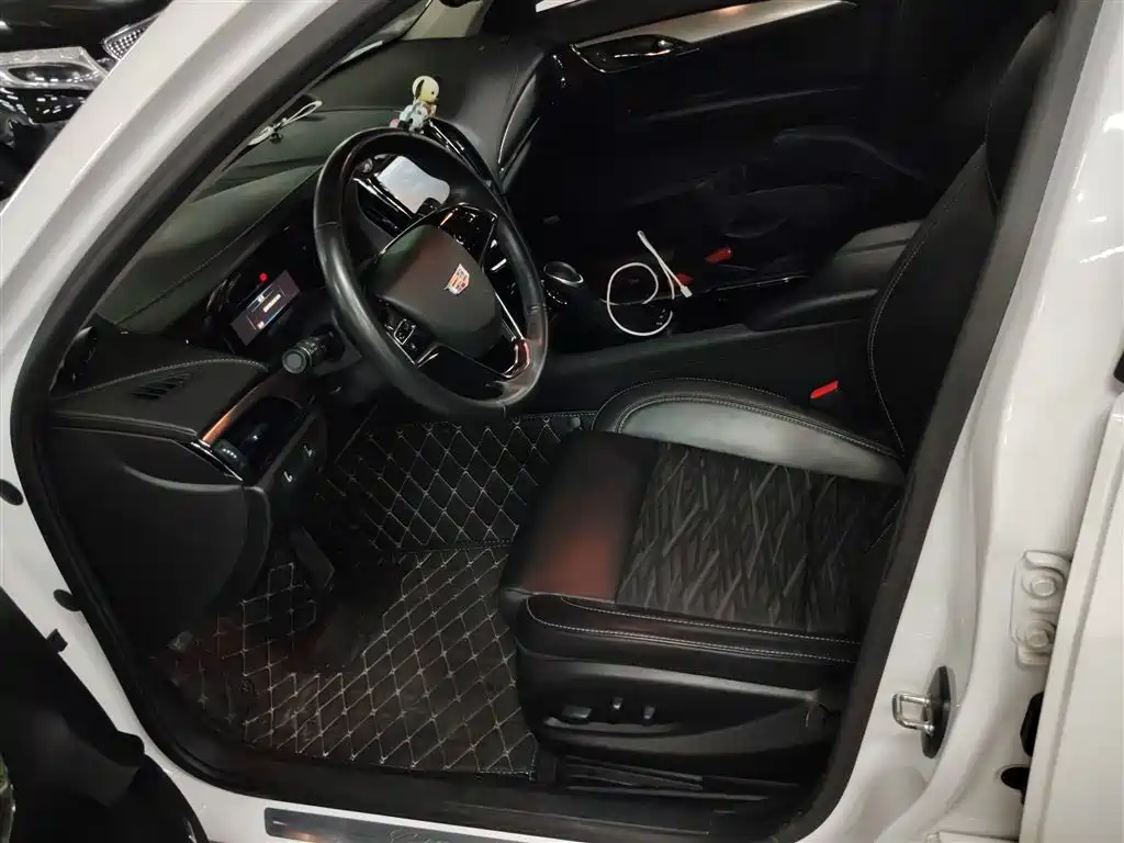 Cadillac ATS-L 2018 — фото 12