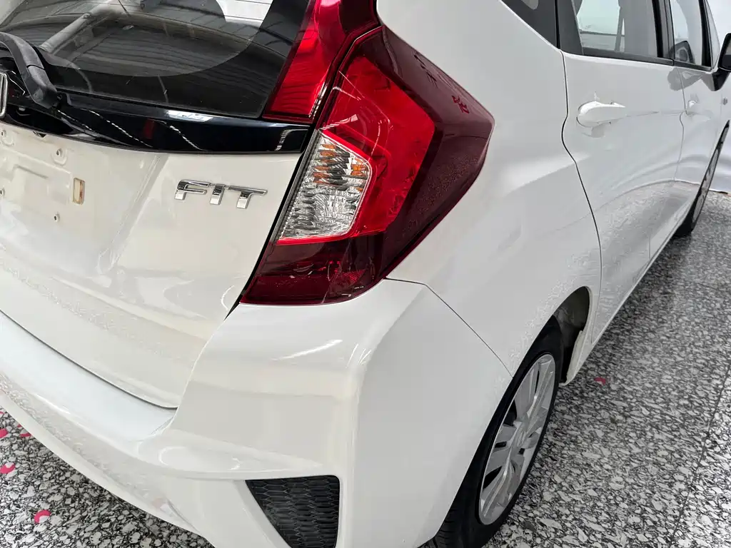 Honda Fit 2017 — фото 19