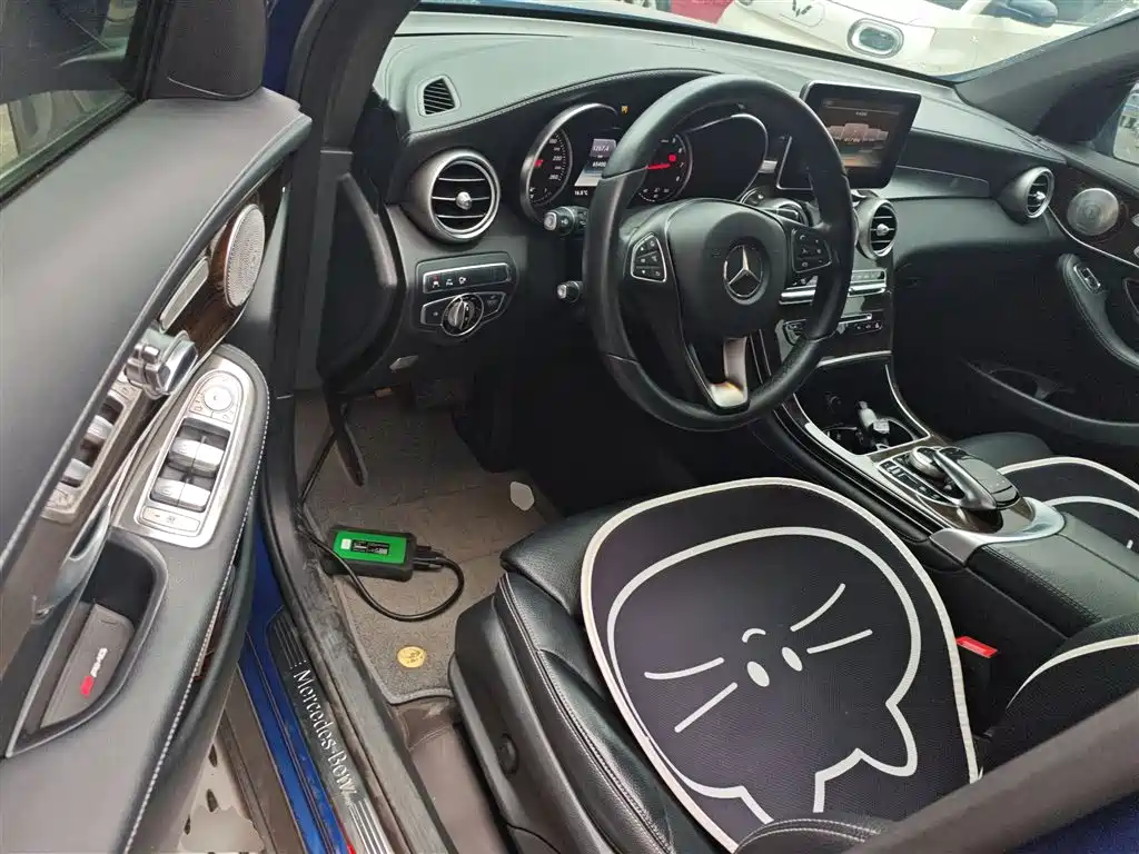 Mercedes-Benz GLC 2017 — фото 16
