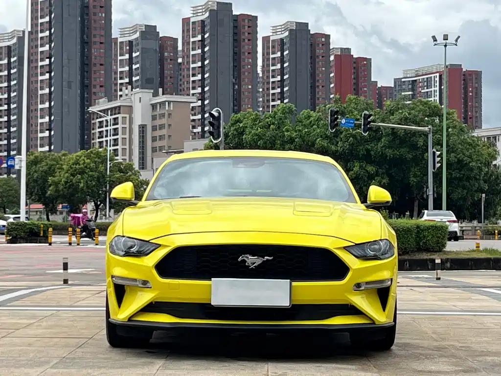 Ford Mustang 2020 — фото 2