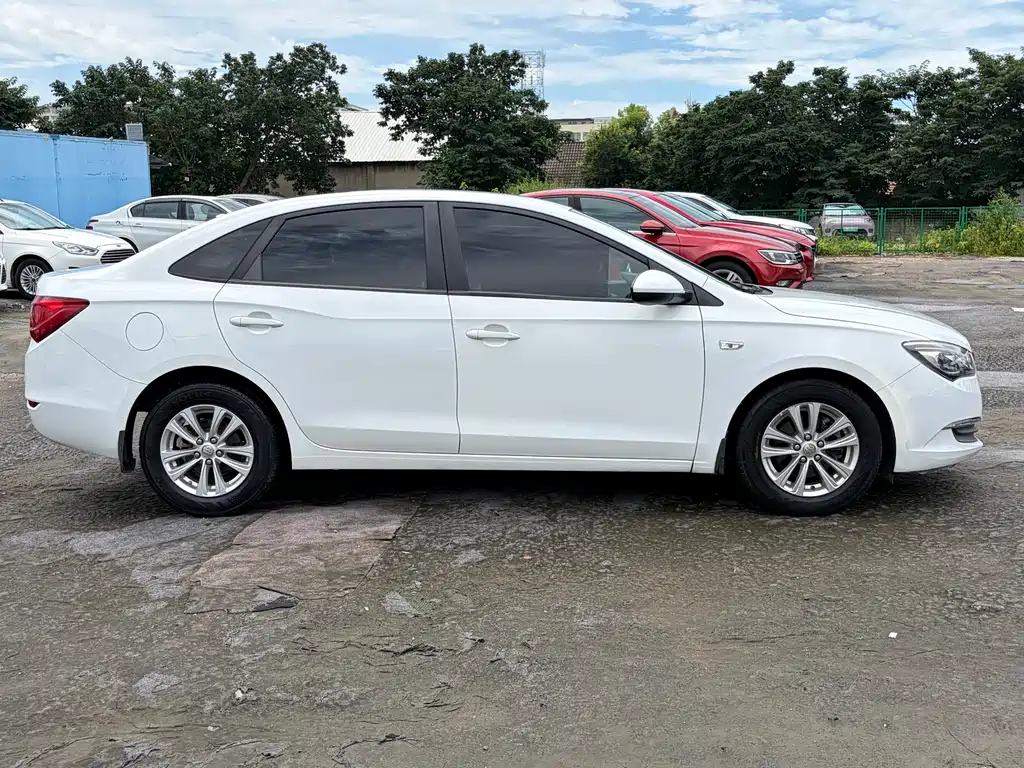 Buick Excelle 2016