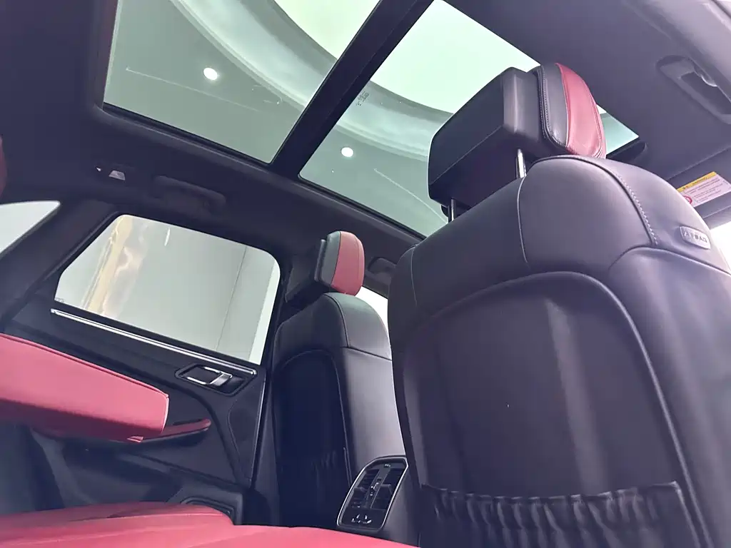 Porsche Macan 2022 — фото 15