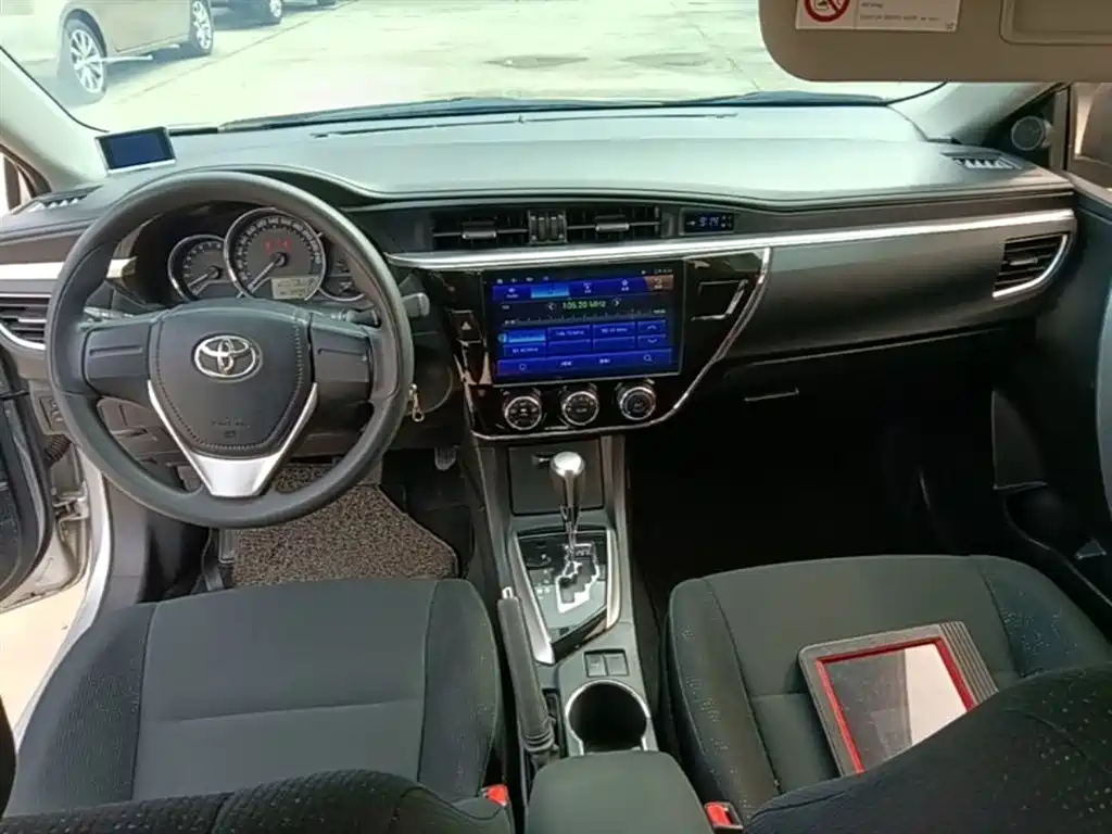 Toyota Corolla 2019 — фото 10