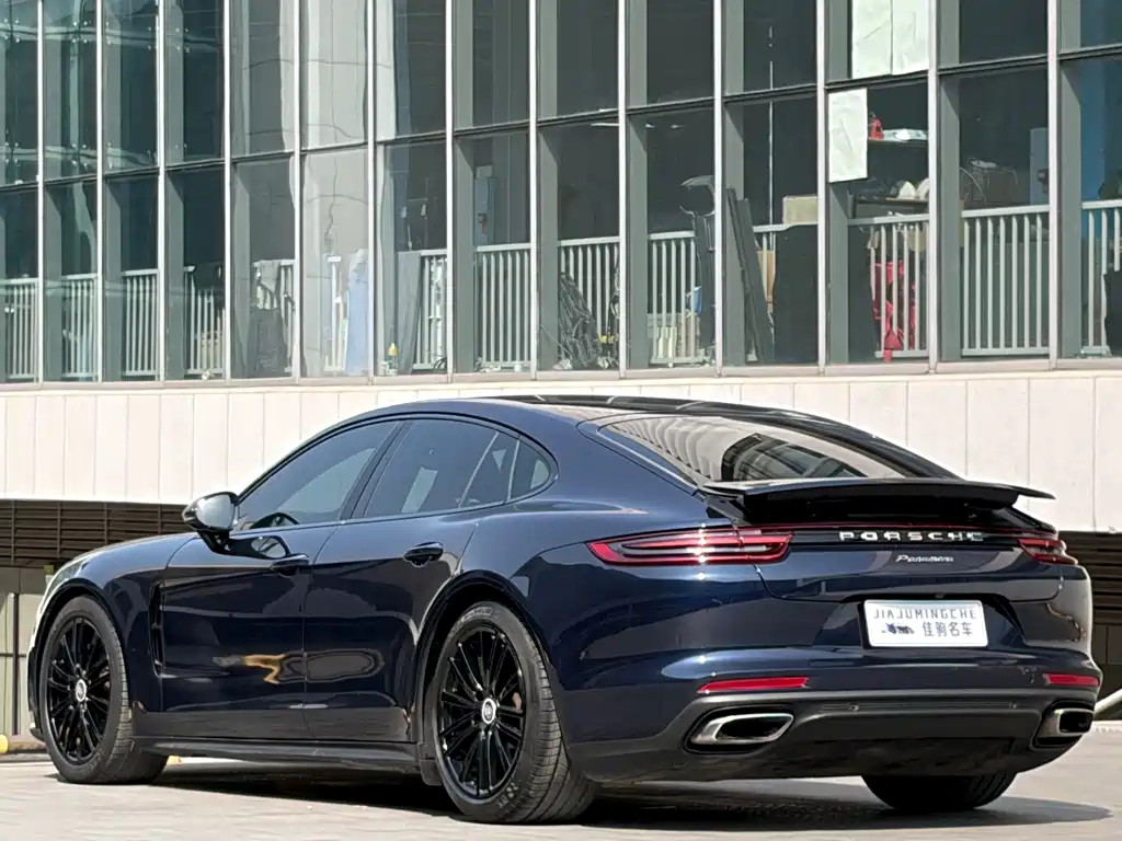 Porsche Panamera 2018 — фото 5
