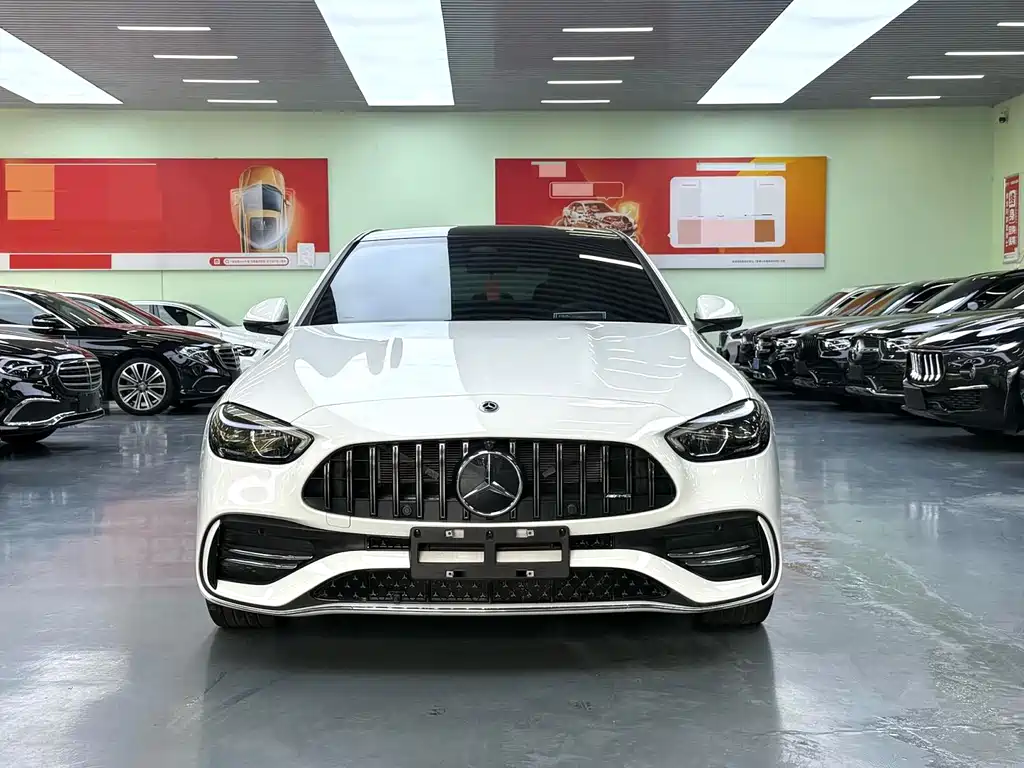 Mercedes-Benz C-Class 2024