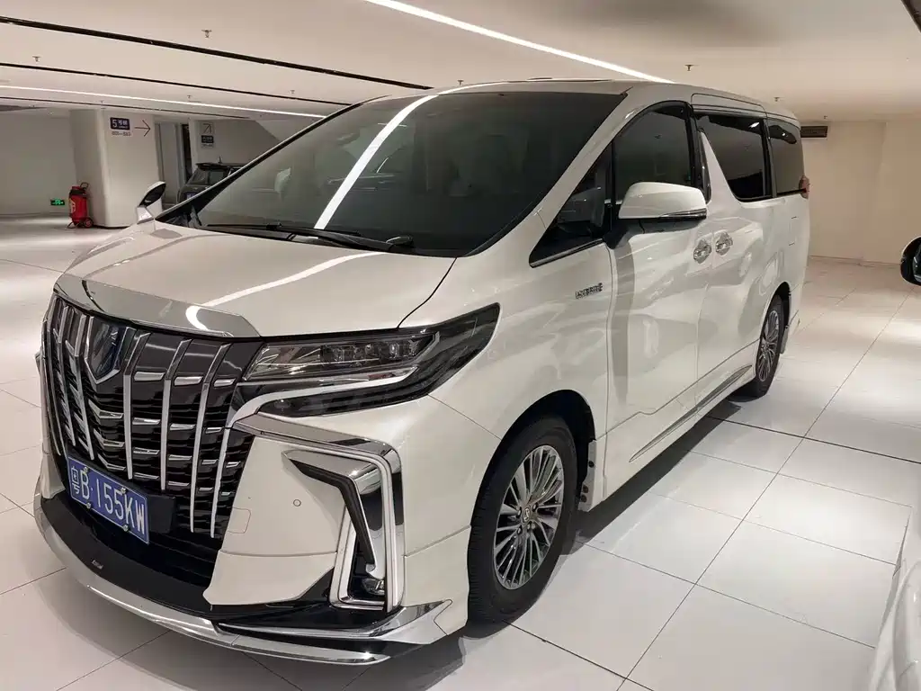 Toyota Alphard 2023 — фото 2