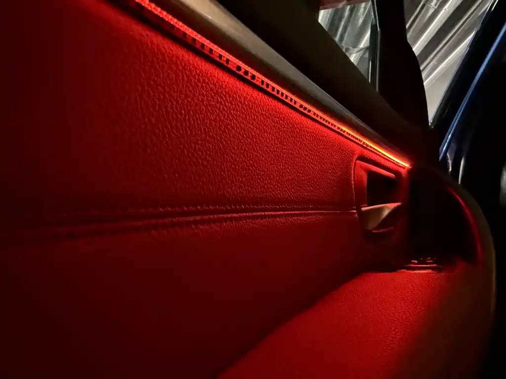 BMW 3 Series 2018 — фото 16
