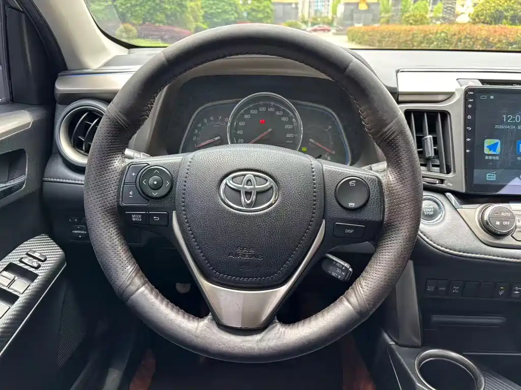 Toyota RAV4 2014 — фото 10