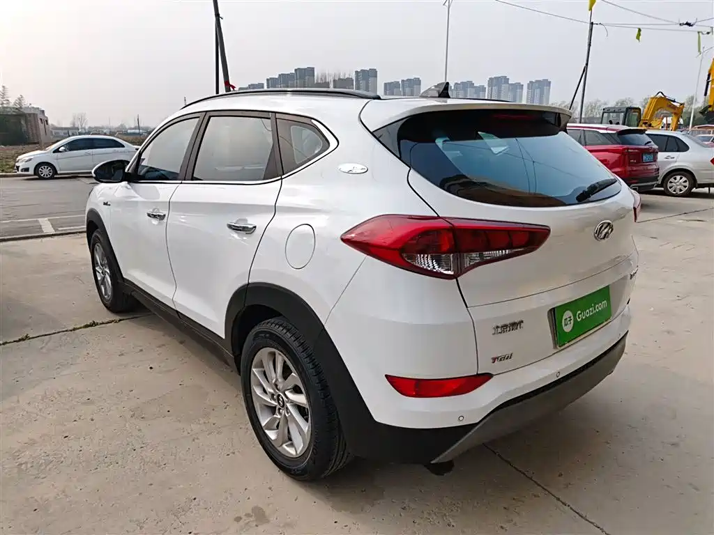 Hyundai Tucson 2018 — фото 23