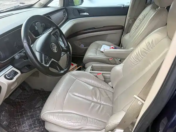 Buick GL8 2015