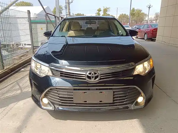 Toyota Camry 2015