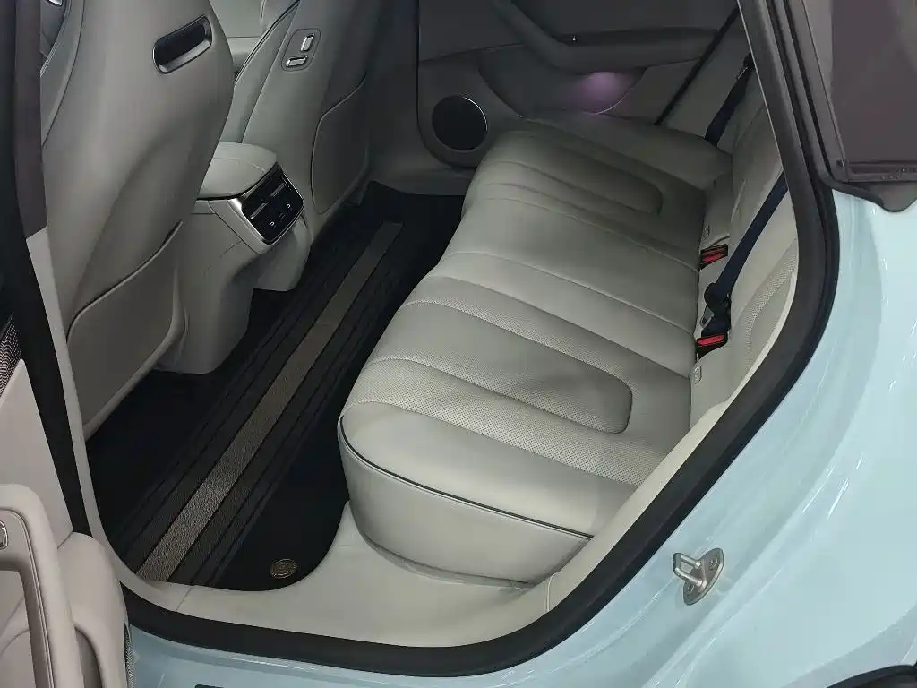 Luxeed Zhijie S7 2025