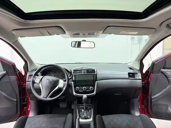 Nissan Tiida 2020