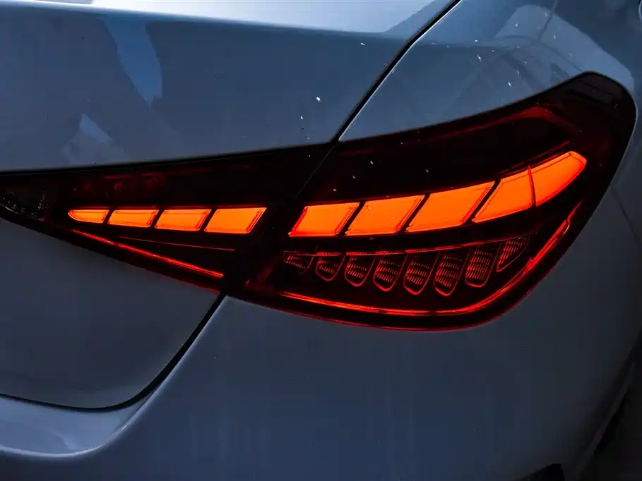Mercedes-Benz C-Class 2023 — фото 15