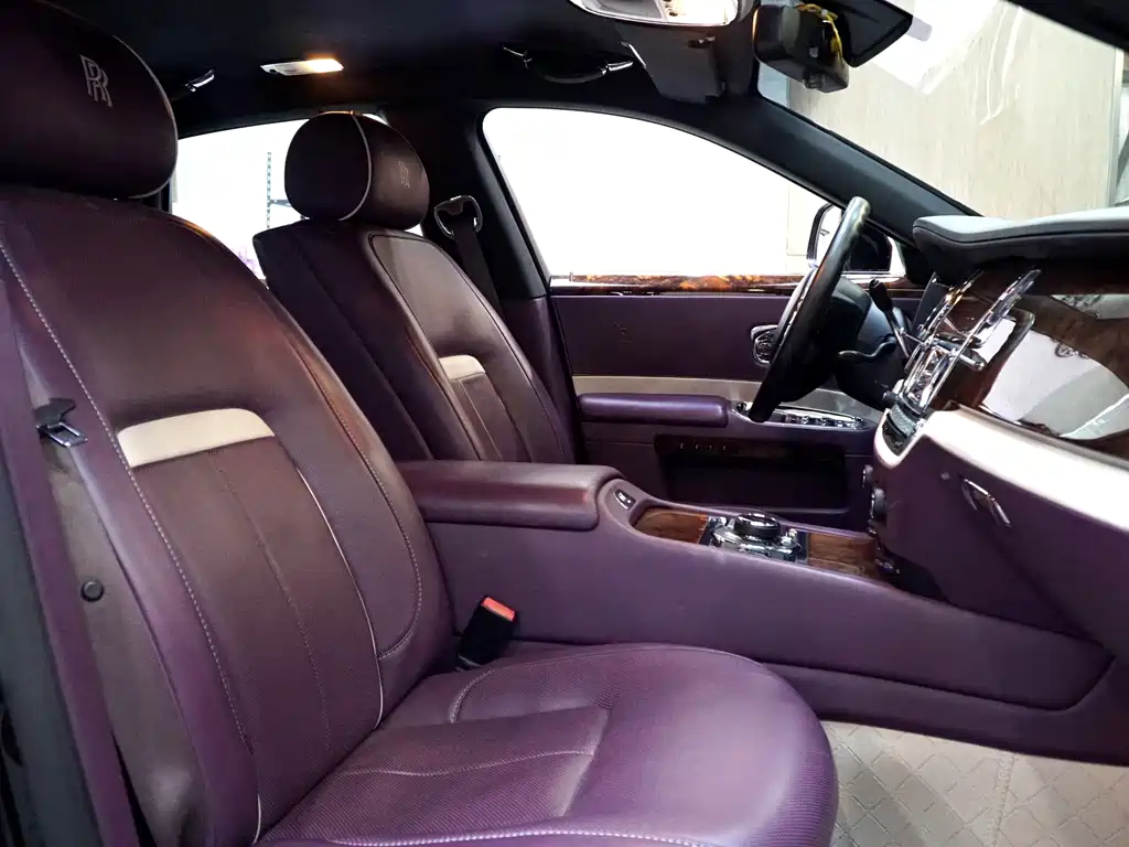 Rolls-Royce Ghost 2014 — фото 9