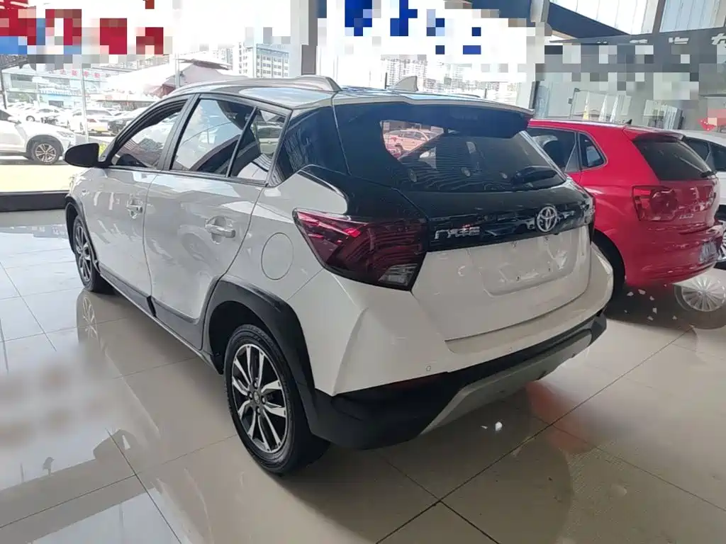 Toyota Yaris L 2020