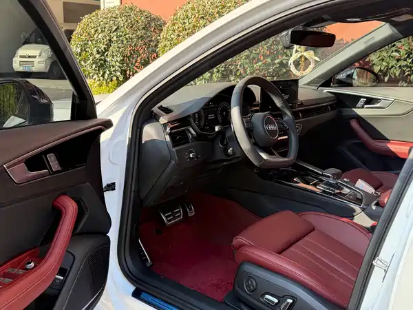 Audi A4L 2024