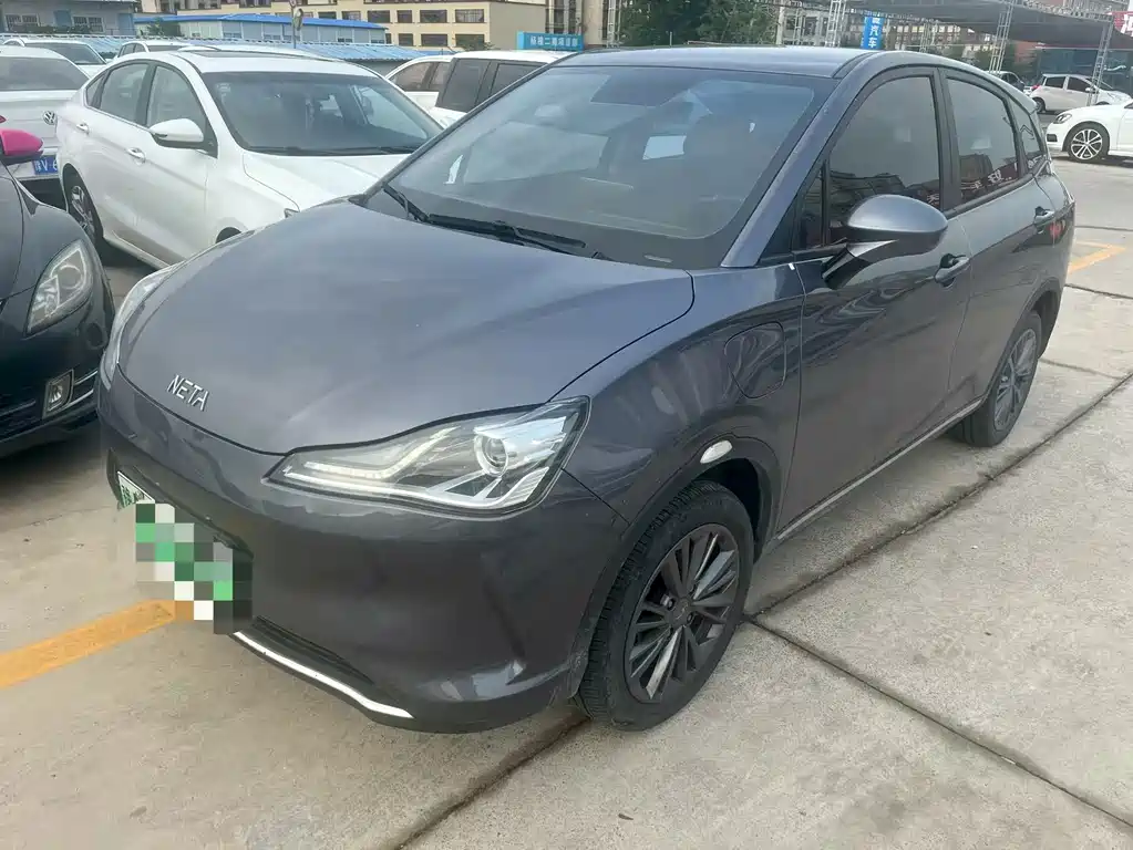Neta V 2022