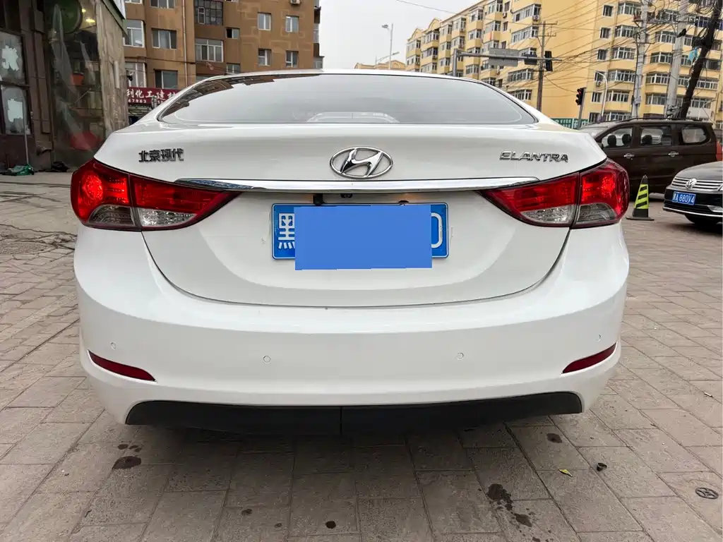 Hyundai Elantra Langdong 2015 — фото 5