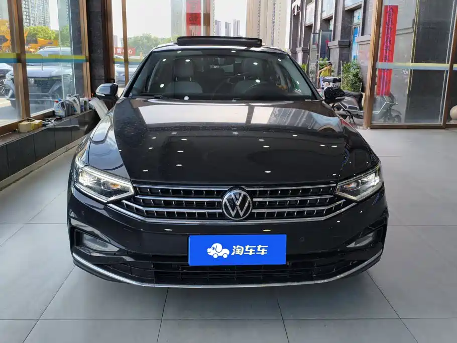 Volkswagen Magotan 2024