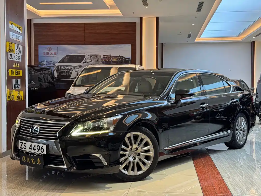 Lexus LS 2013