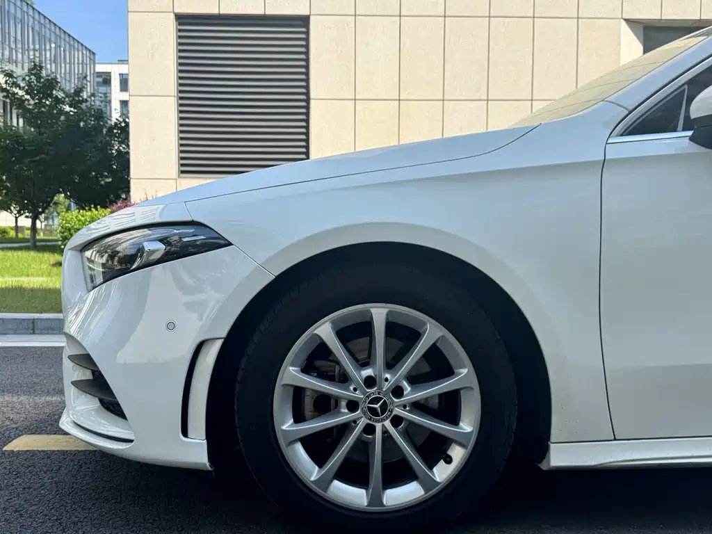 Mercedes-Benz A-Class 2019 — фото 27
