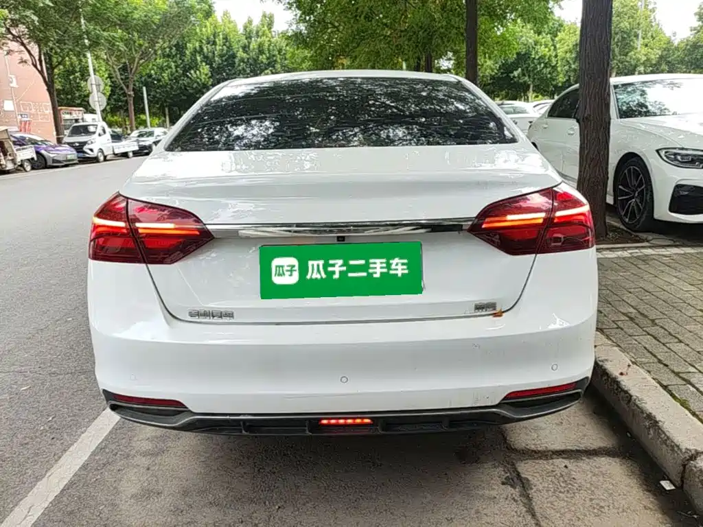 Geely Emgrand 2019