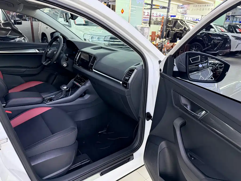 Skoda Korok 2022 — фото 17