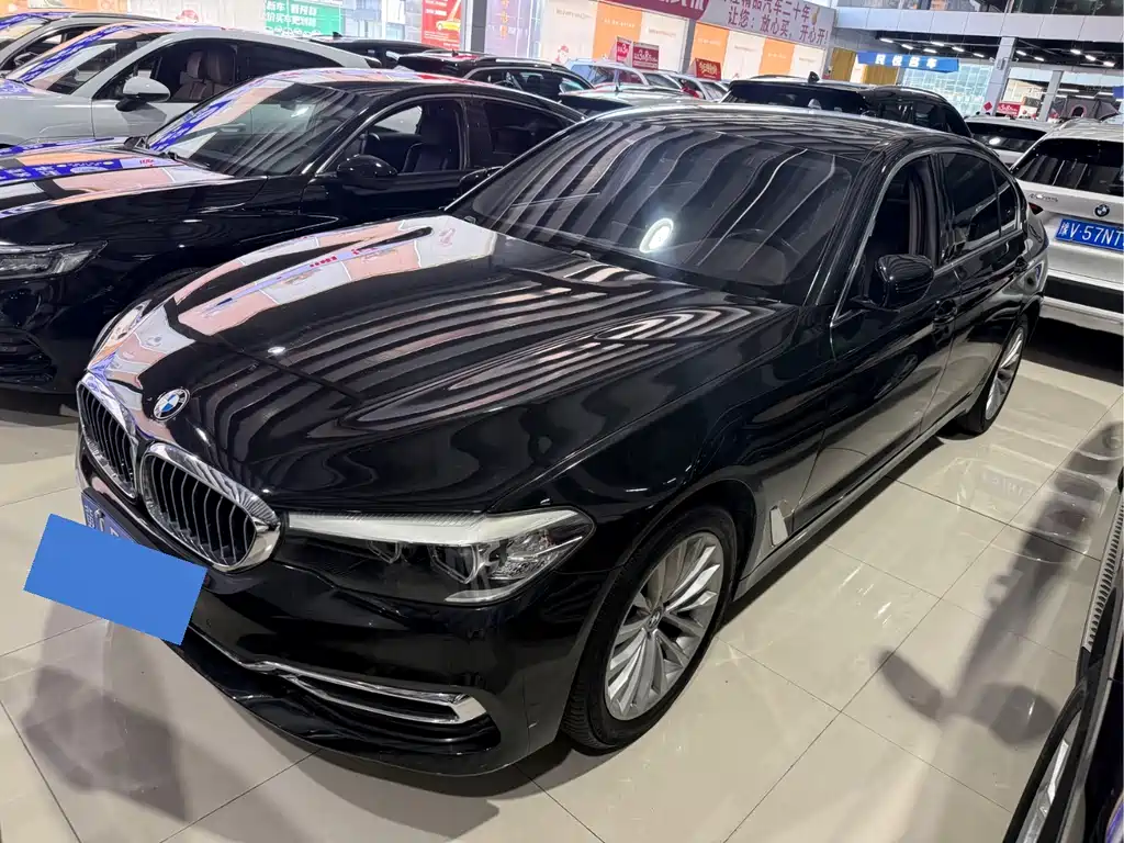 BMW 5 Series 2020 — фото 1