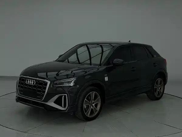 Audi Q2L 2022