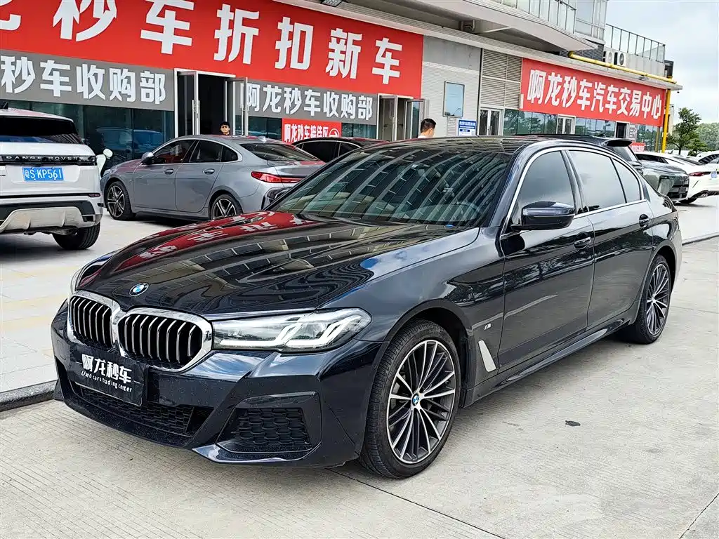 BMW 5 Series 2021 — фото 1