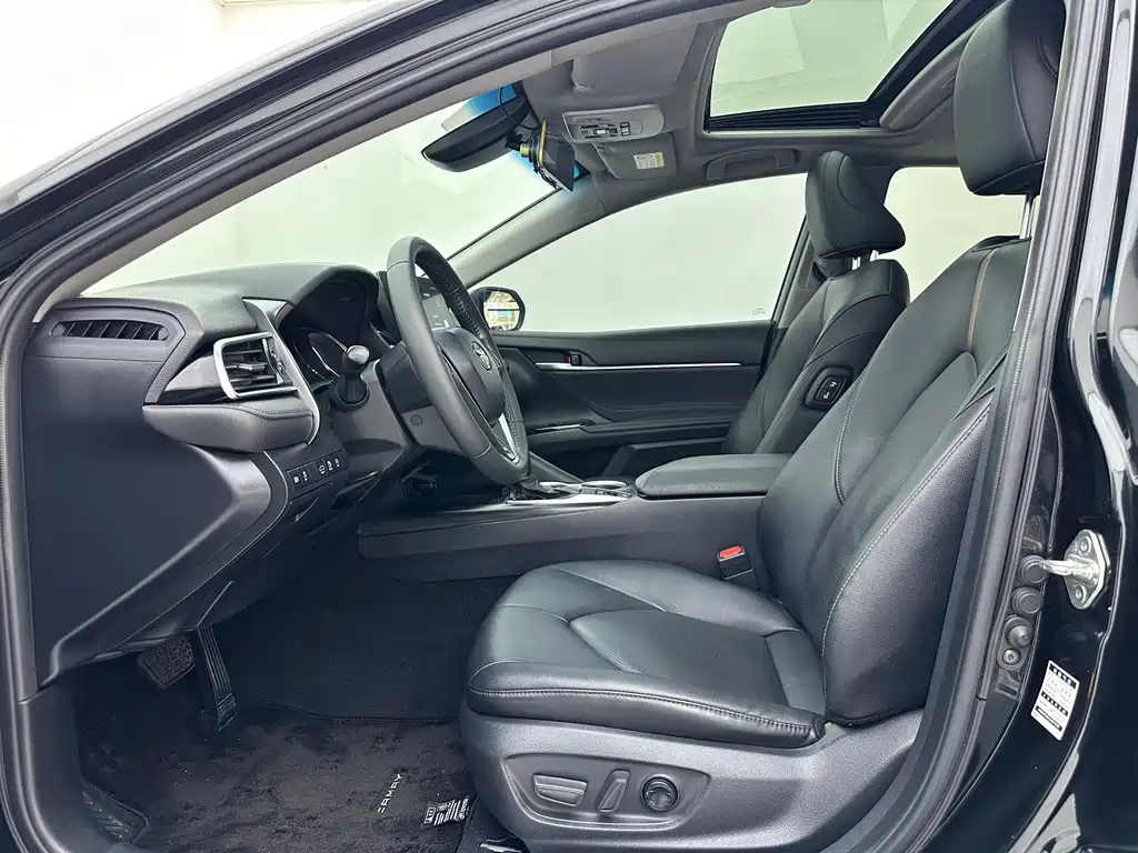 Toyota Camry 2021