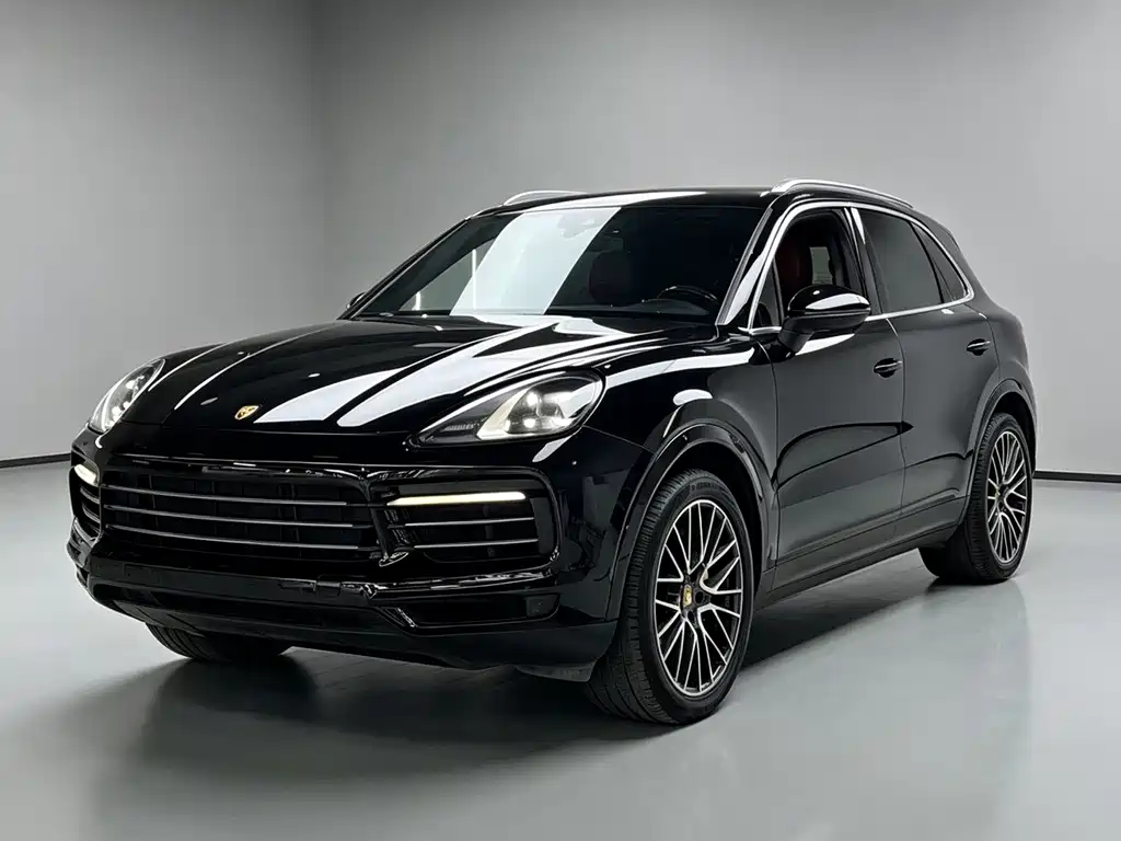 Porsche Cayenne 2019 — фото 1