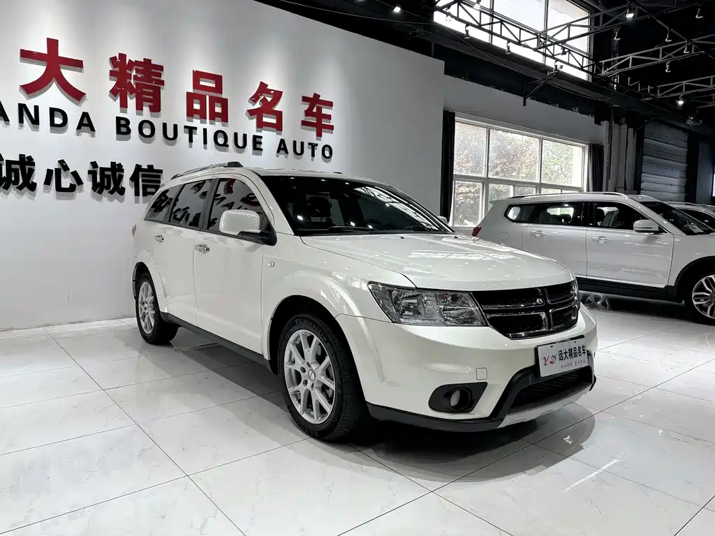 Dodge Journey 2014 — фото 3