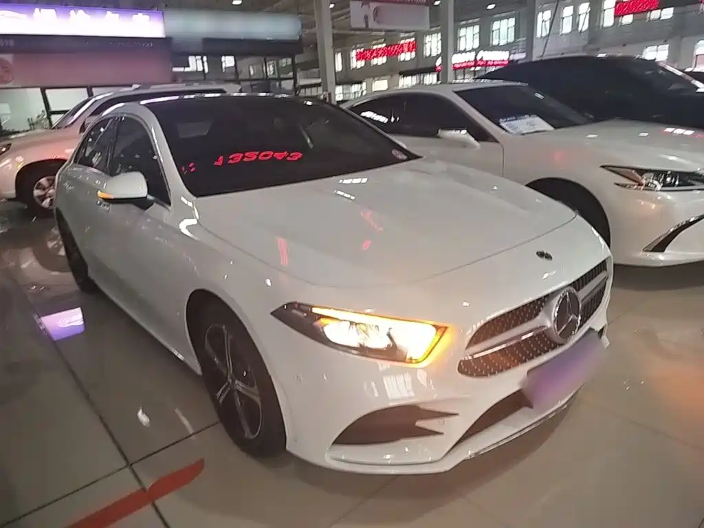 Mercedes-Benz A-Class 2023 — фото 4