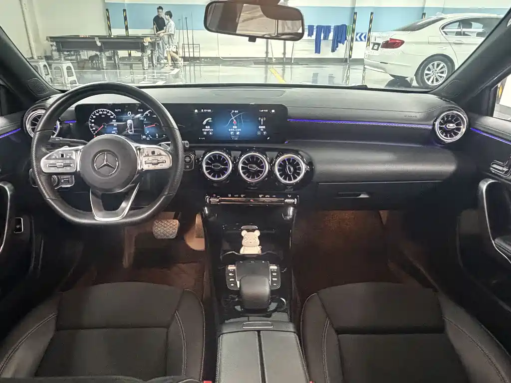 Mercedes-Benz A-Class 2020 — фото 11