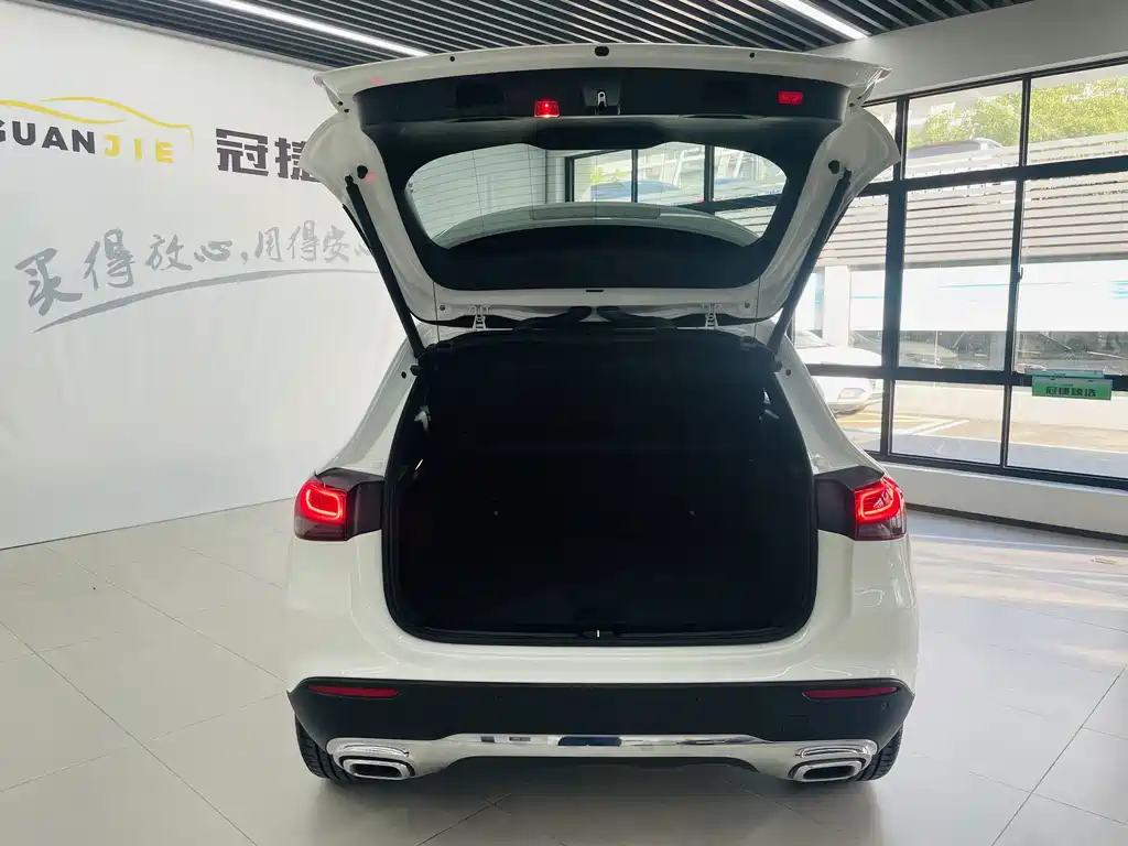 Mercedes-Benz GLA 2023 — фото 14