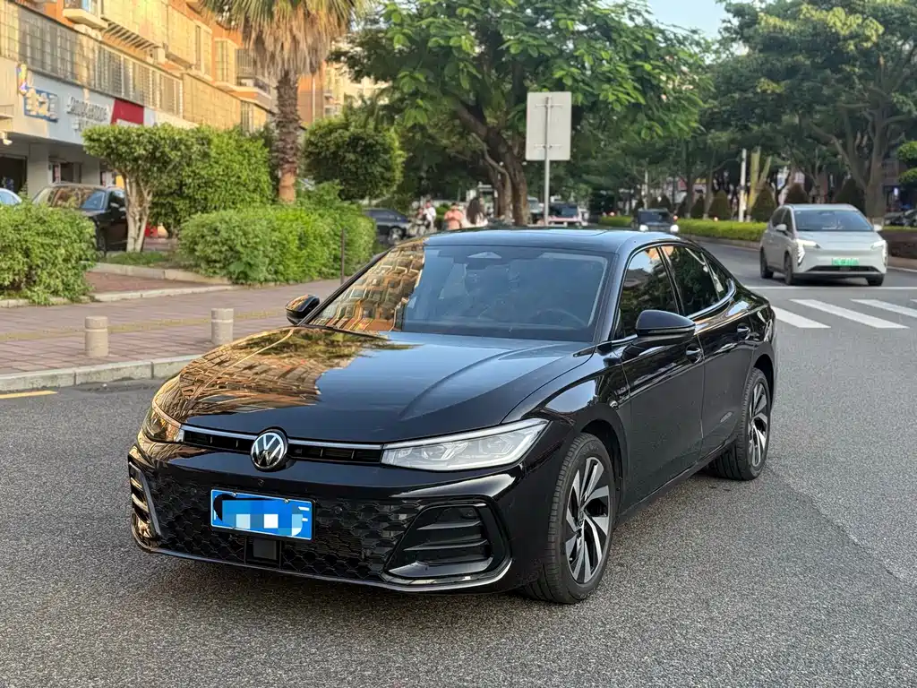 Volkswagen Passat 2025