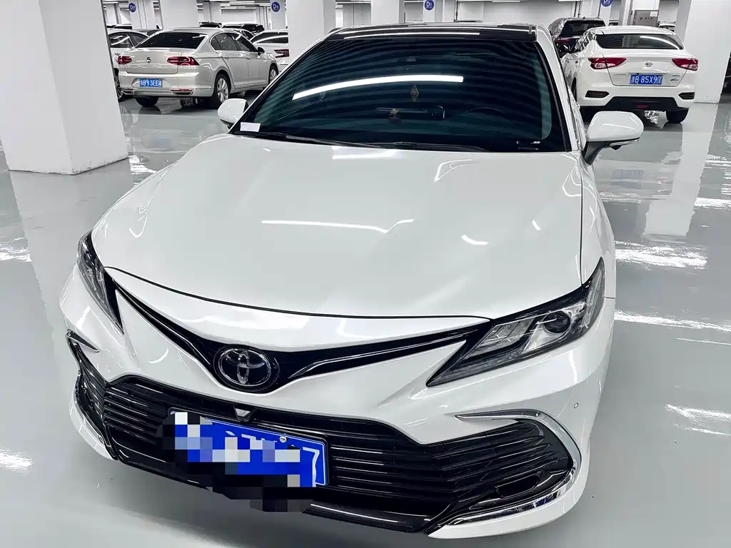 Toyota Camry 2020 — фото 15