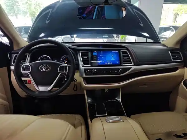 Toyota Highlander 2016