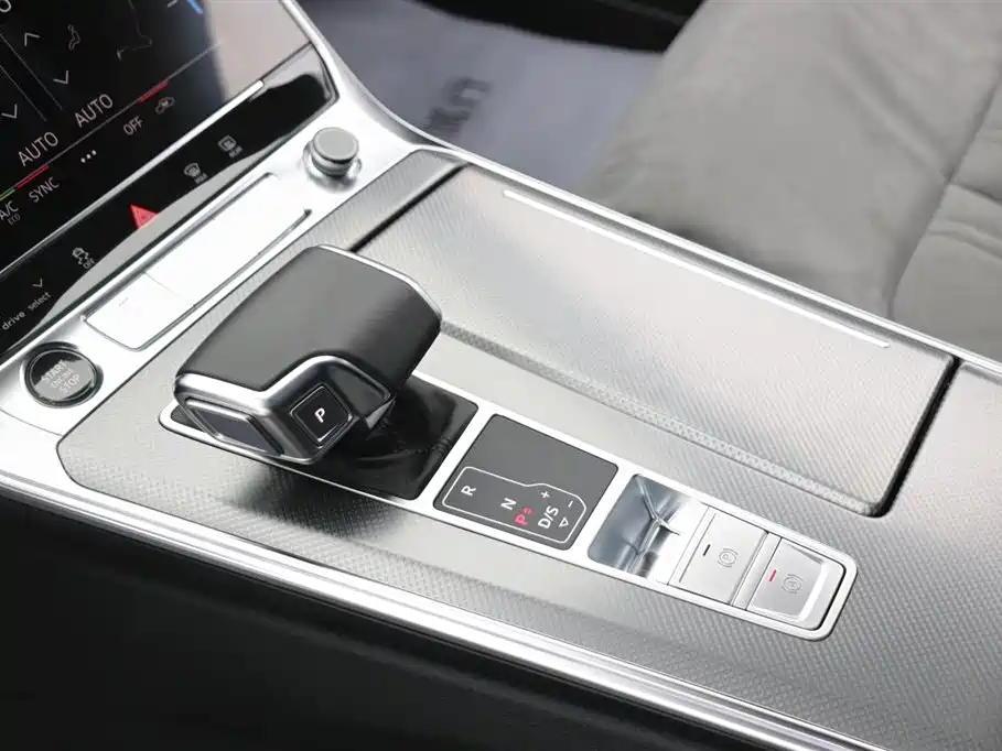 Audi A6L 2025 — фото 14