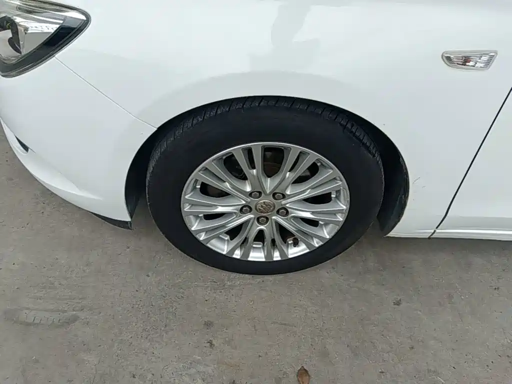 Buick Excelle GT 2015 — фото 23