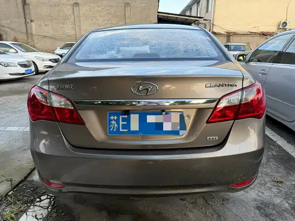 Hyundai Yuedong 2013